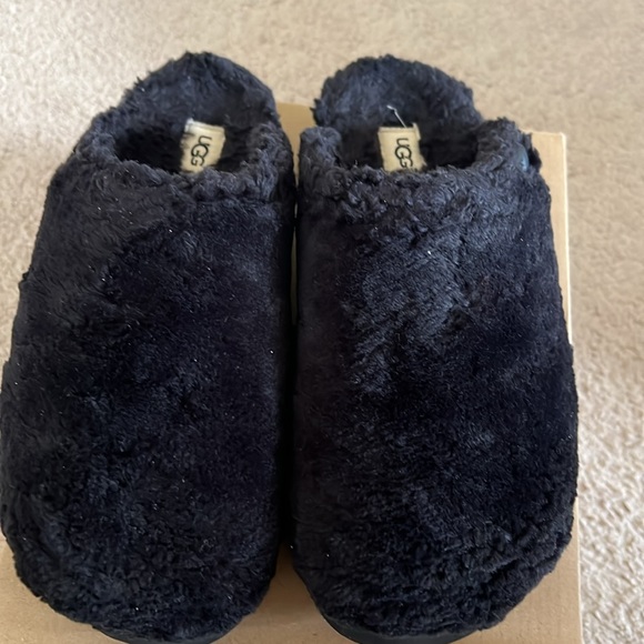 UGG Women’s Fuzz Sugar Slide - Picture 6 of 16